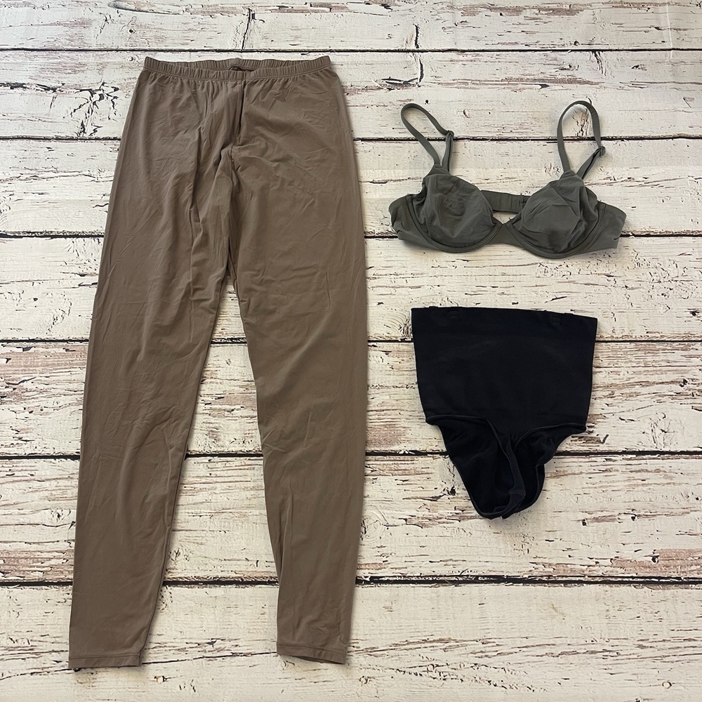 SKIMS Leggings Size S Pull on Fitness Gym Bra Size 34B & Control Core Bottom Lot